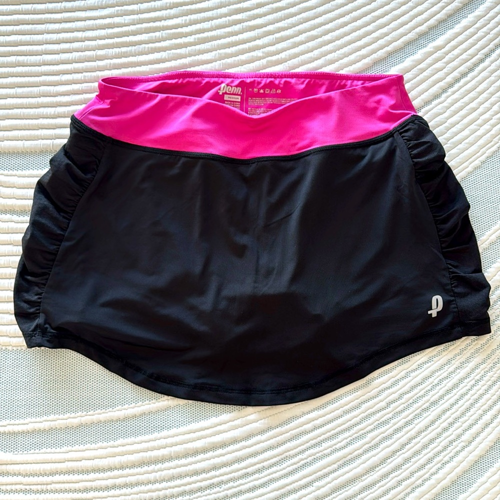 Penn Tennis Skirt (black & pink)